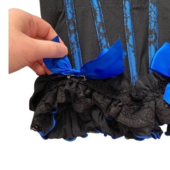 𝅺COQUETTE blue and black lace bustier corset top with ruffles and bows - Picture 6 of 14